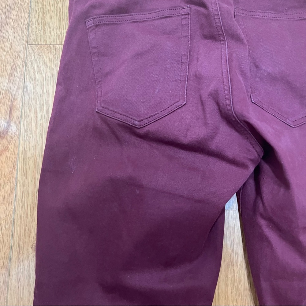 Gap Resolution Jeans Maroon - Picture 4 of 7